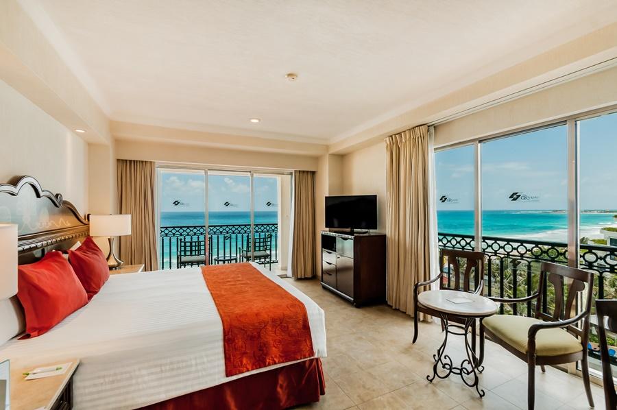 Hotel Gr Solaris Caribe à Cancún Extérieur photo