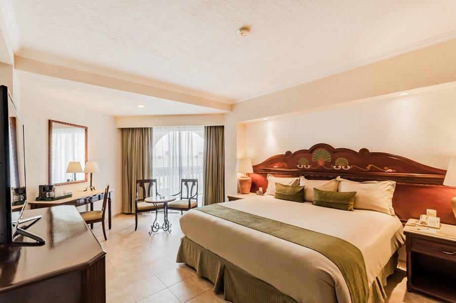 Hotel Gr Solaris Caribe à Cancún Extérieur photo