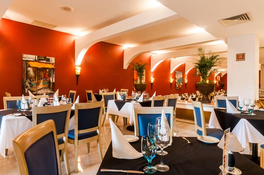 Hotel Gr Solaris Caribe à Cancún Extérieur photo