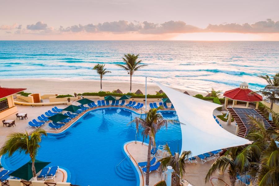 Hotel Gr Solaris Caribe à Cancún Extérieur photo