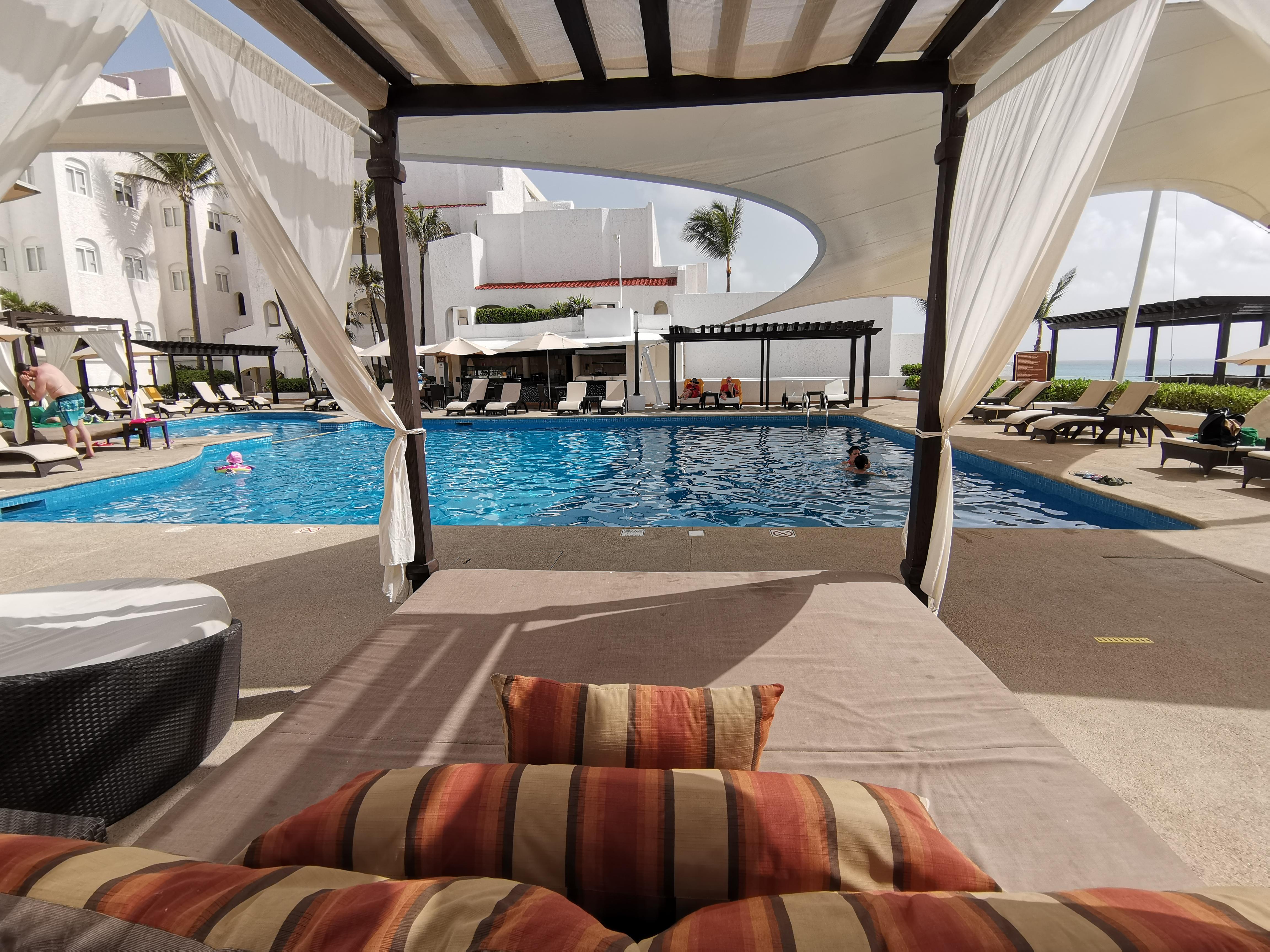 Hotel Gr Solaris Caribe à Cancún Extérieur photo