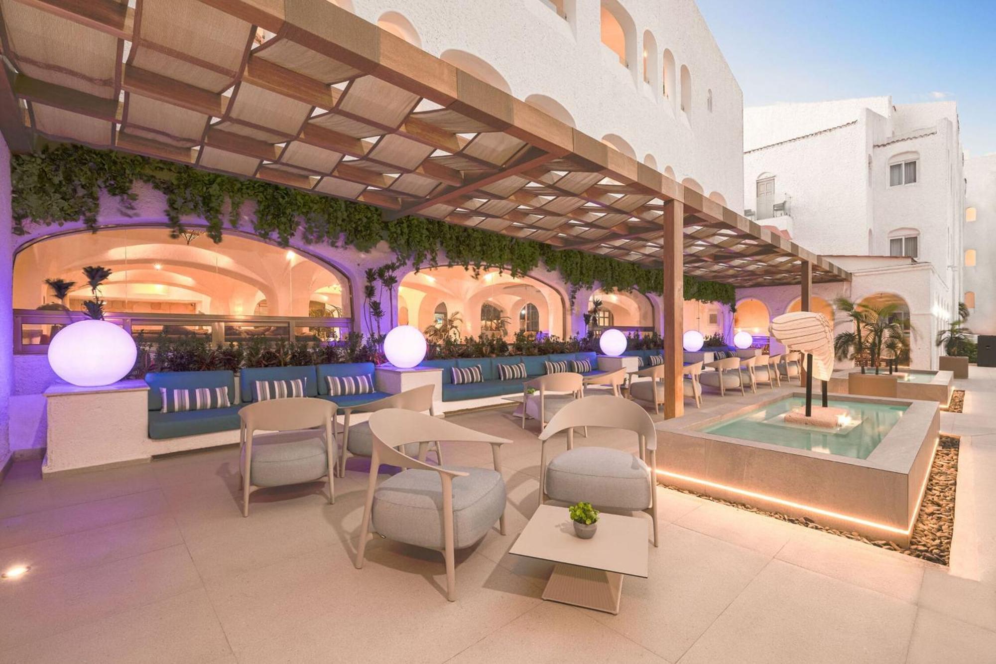 Hotel Gr Solaris Caribe à Cancún Extérieur photo