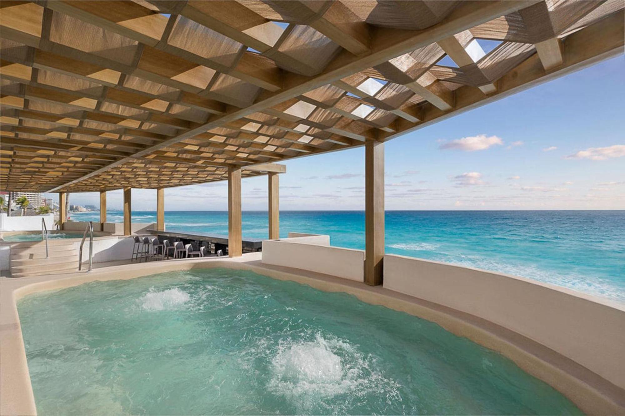 Hotel Gr Solaris Caribe à Cancún Extérieur photo