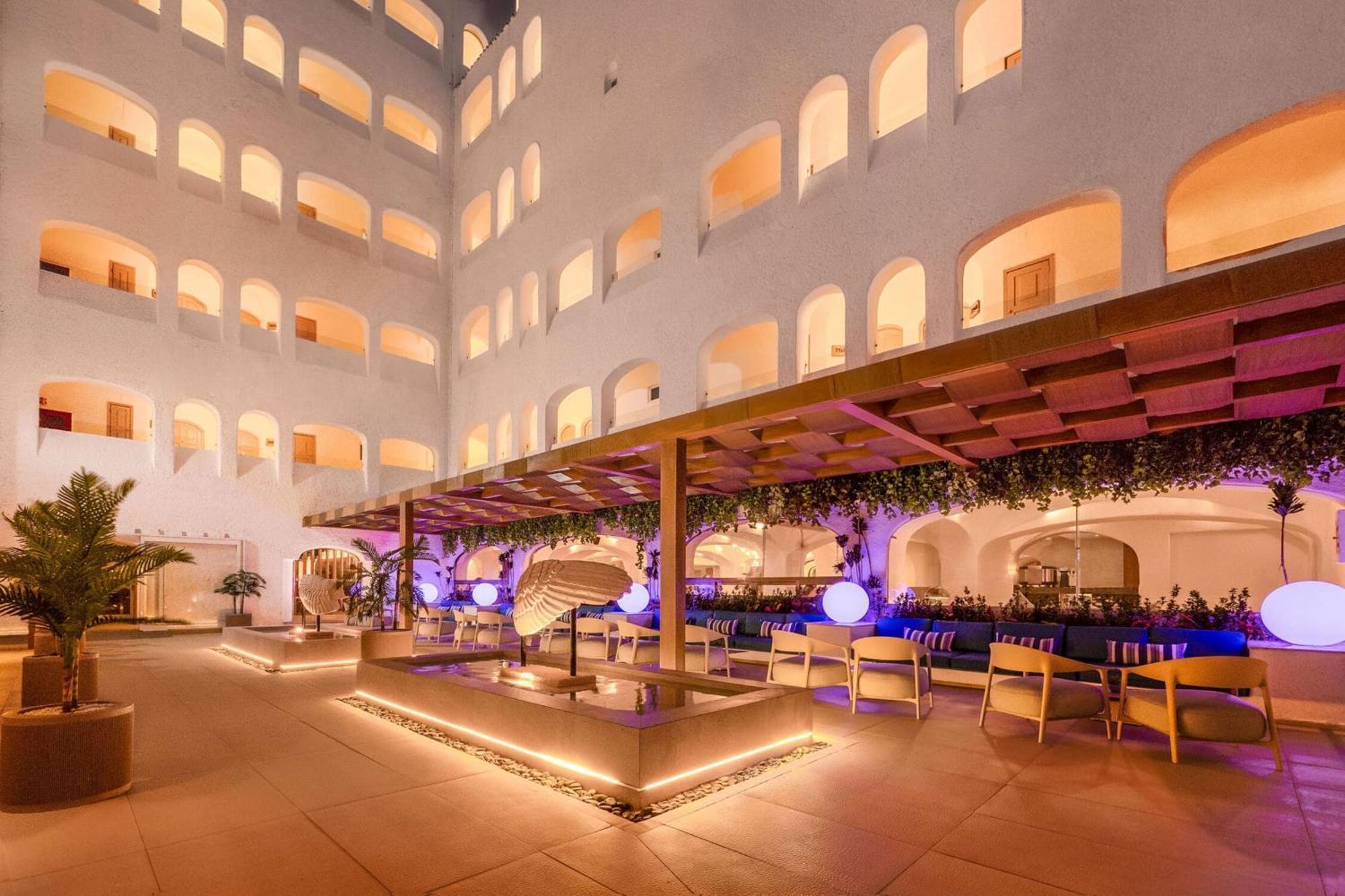 Hotel Gr Solaris Caribe à Cancún Extérieur photo